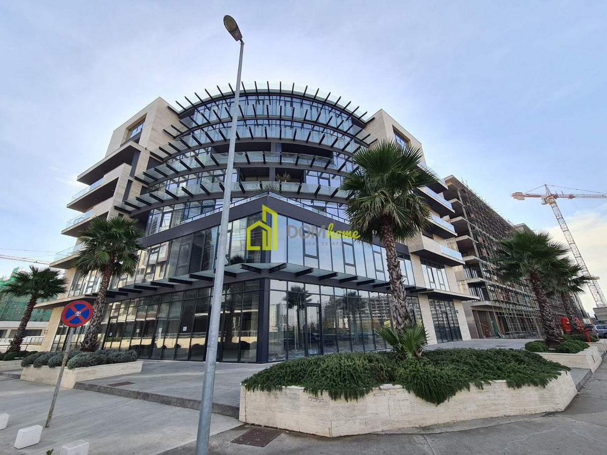 Poslovni prostor 184m2 , Preko Morače