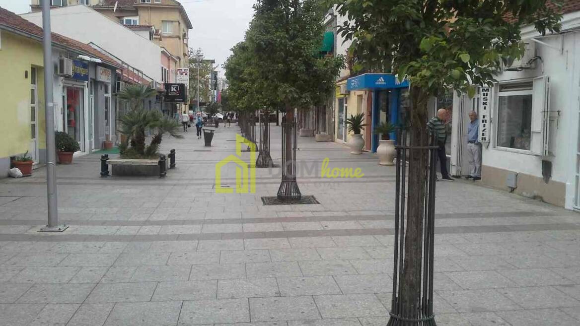 Poslovni prostor 70m2, Centar