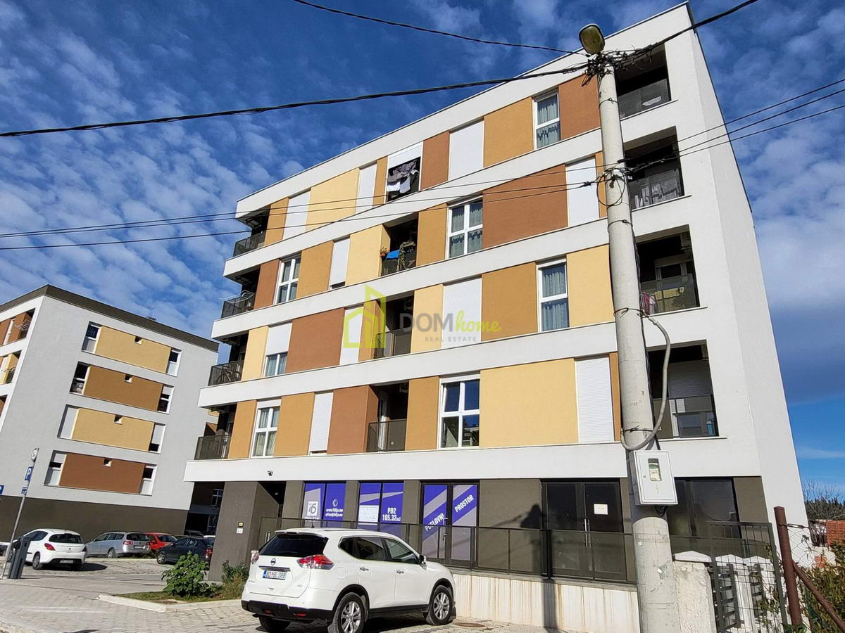 Poslovni prostor 67m2, Zabjelo