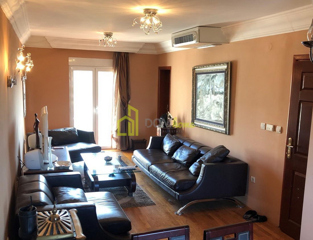 Trosoban duplex stan 130m2, Centar