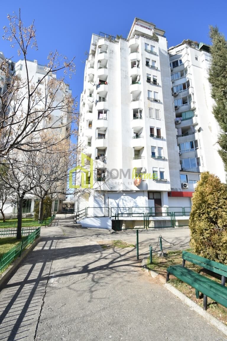 Poslovni prostor 41m2, Blok 6