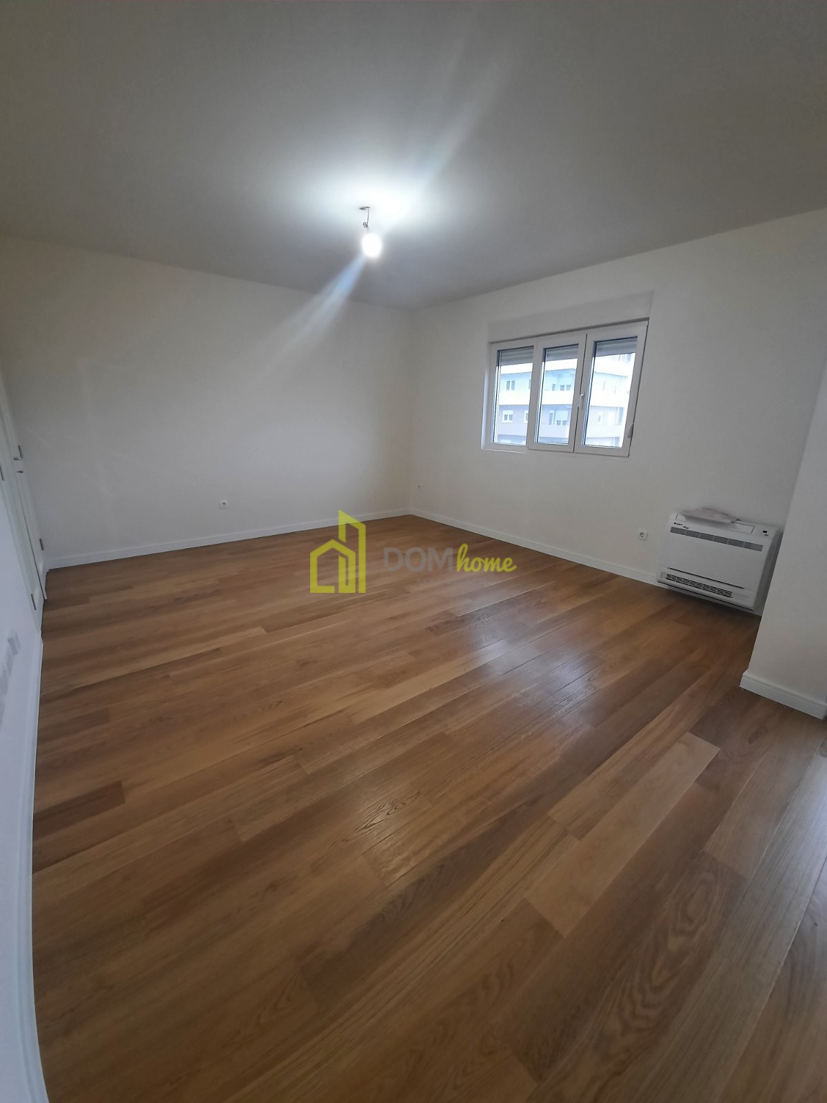 Trosoban stan 94m2, Central Point