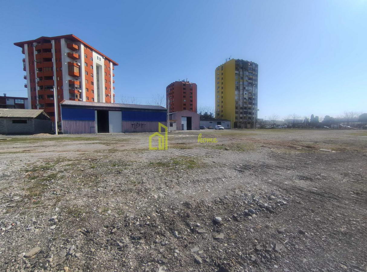 Magacin 800m2, Tuški put