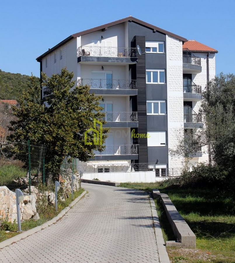 Trosoban stan 115m2, Krimovica
