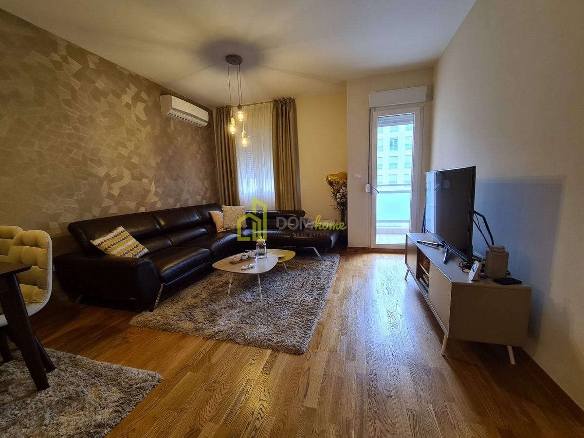 Dvosoban stan 64m2, City Kvart