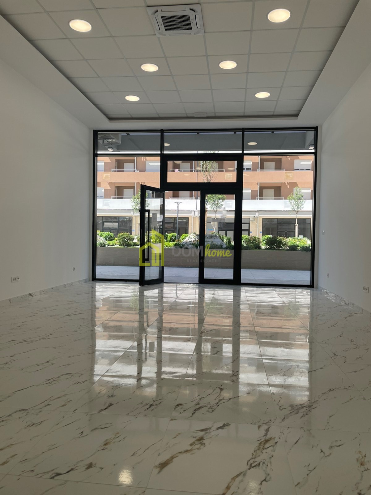 Poslovni prostor 48m2, Central Point