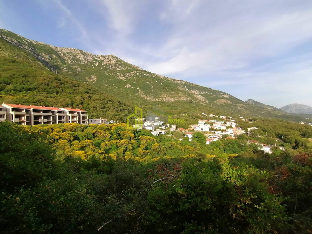 Plac 1000m2, Haj Nehaj