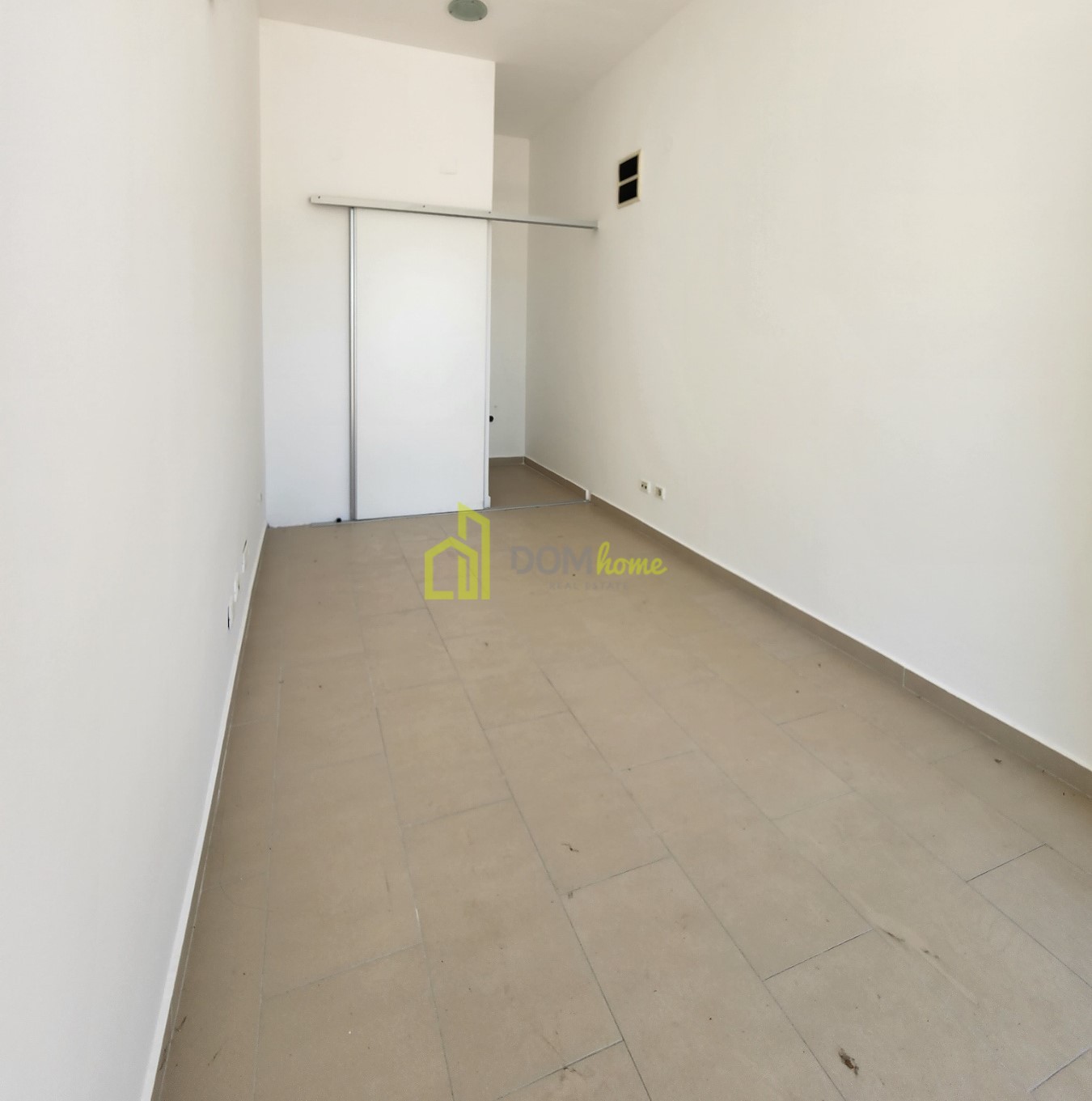 Poslovni prostor 15,5m2, Stari Aerodrom