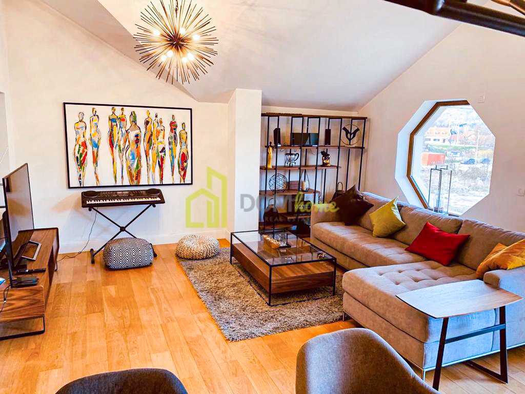 Trosoban stan 100m2, Cetinje