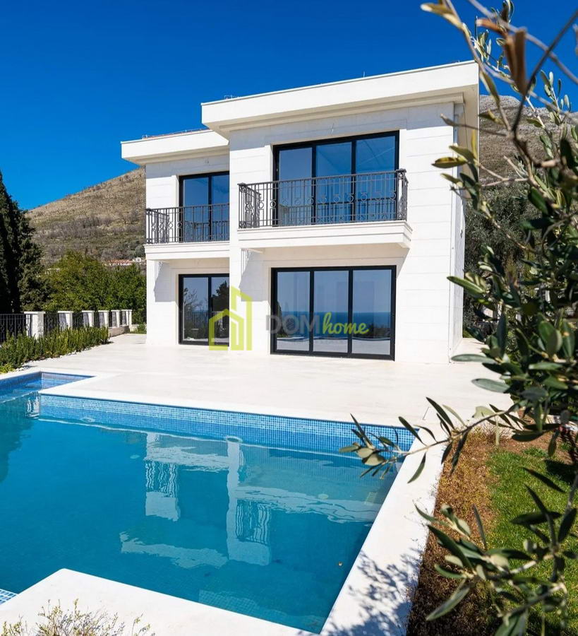 Kuća-Vila 280m2, Reževići