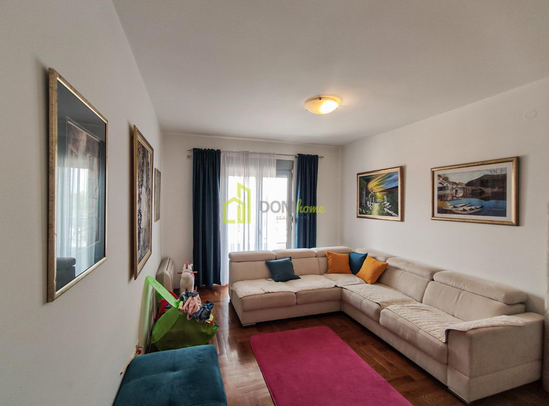 Trosoban stan 80m2, Zabjelo