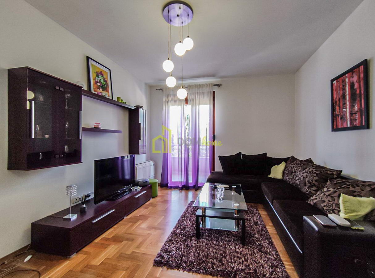 Jednosoban stan 48m2,Pobrežje