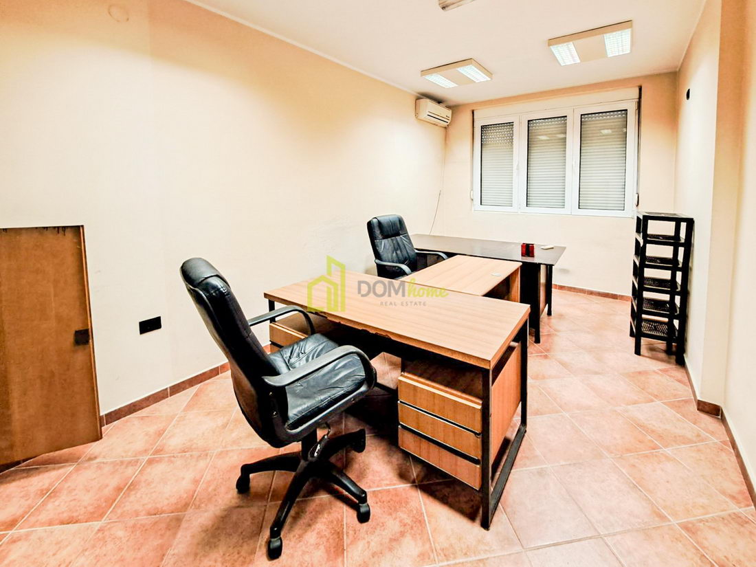 Poslovni prostor 115m2, Bar