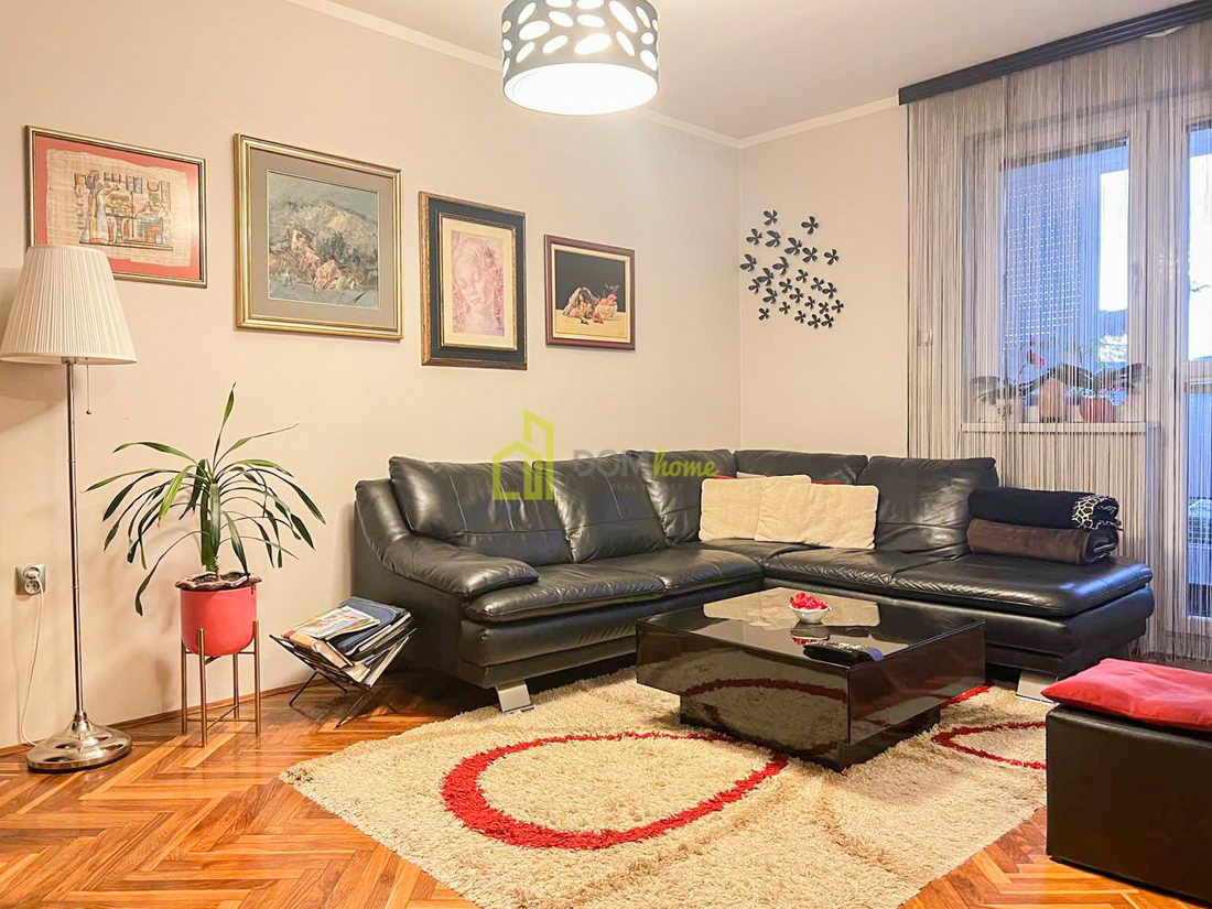 Dvosoban stan 60m2, Blok 6