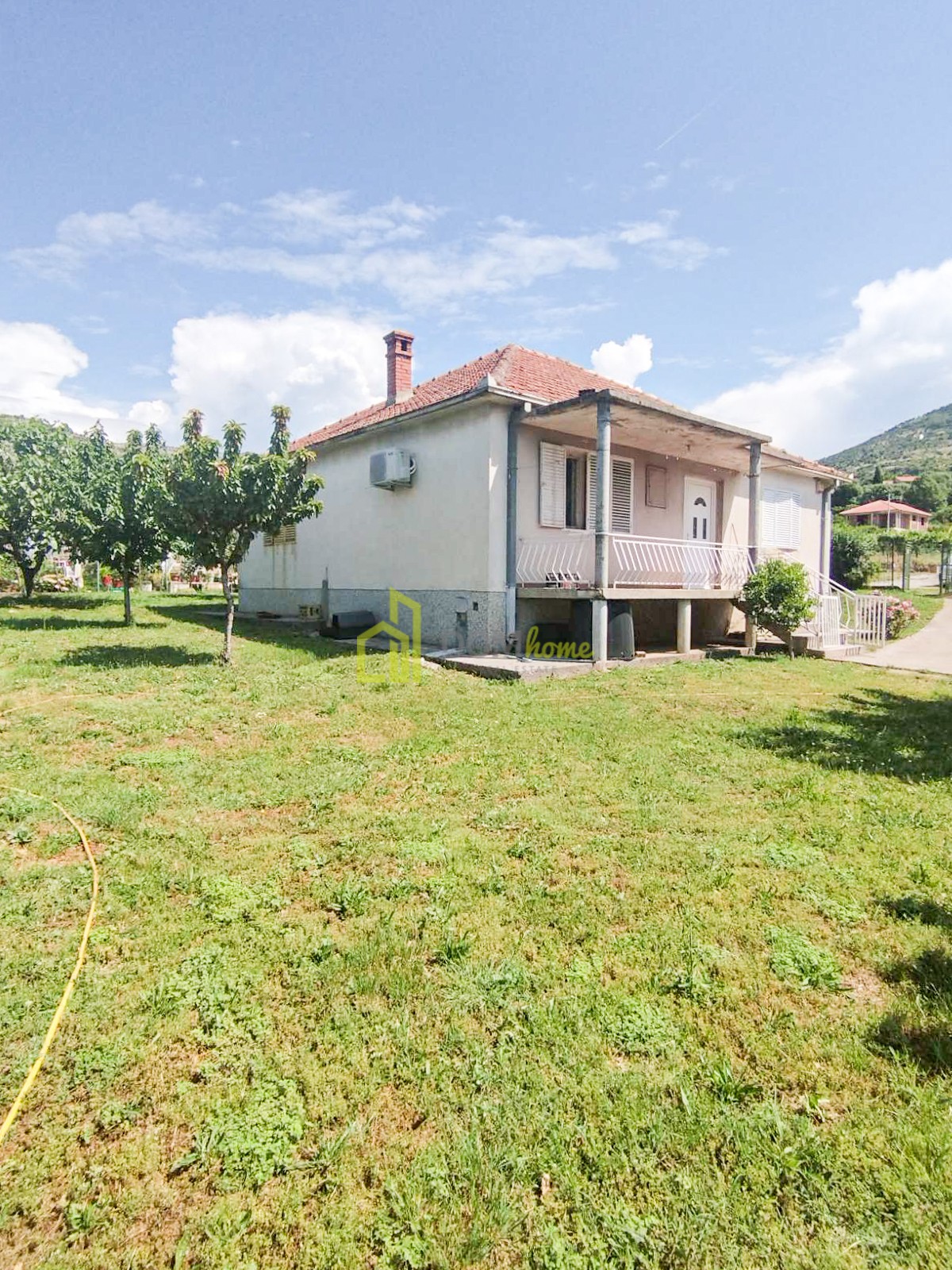 Kuća 110m2, Zlatica