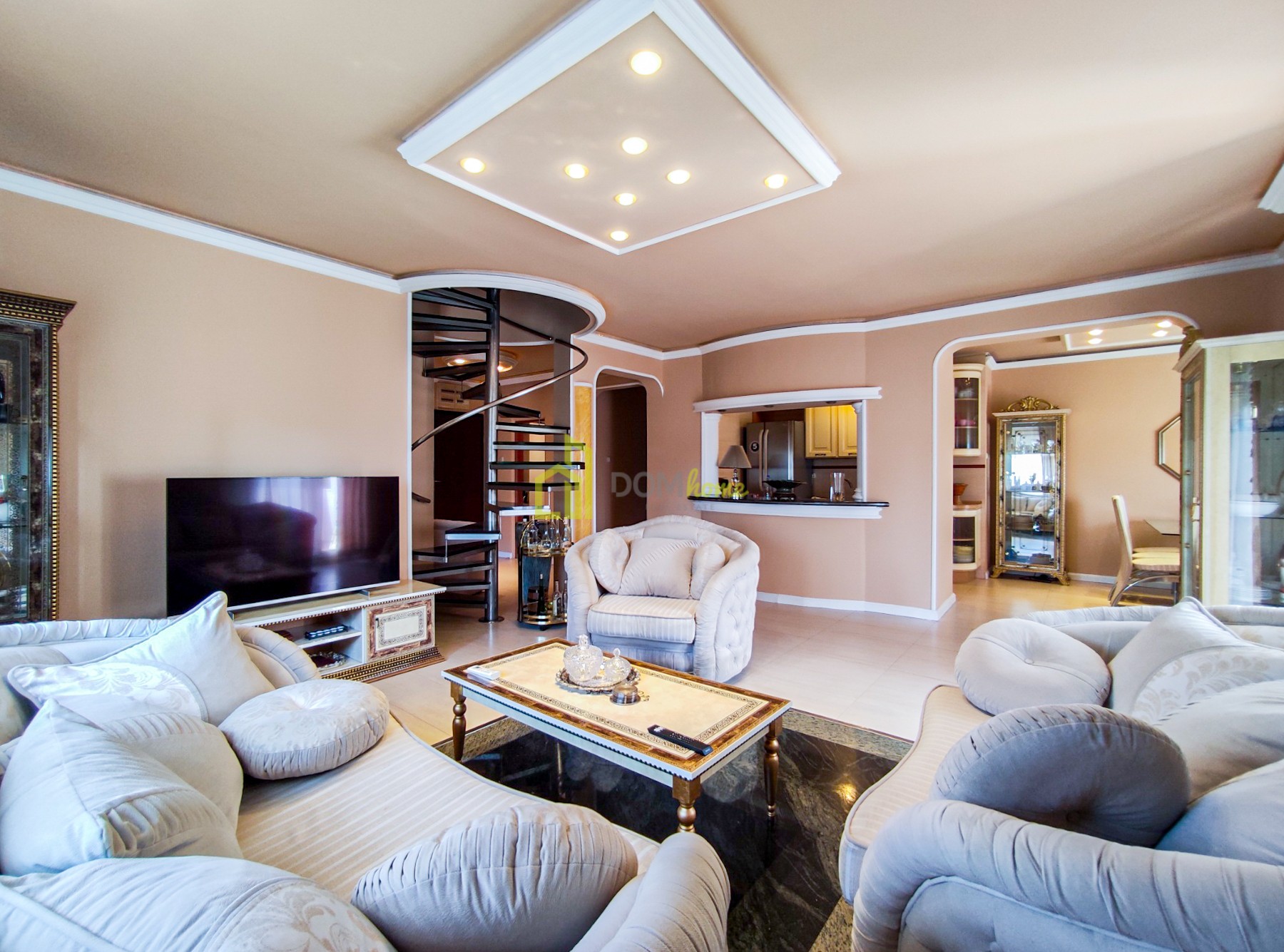 Četvorosoban duplex stan 180m2, Preko Morače 