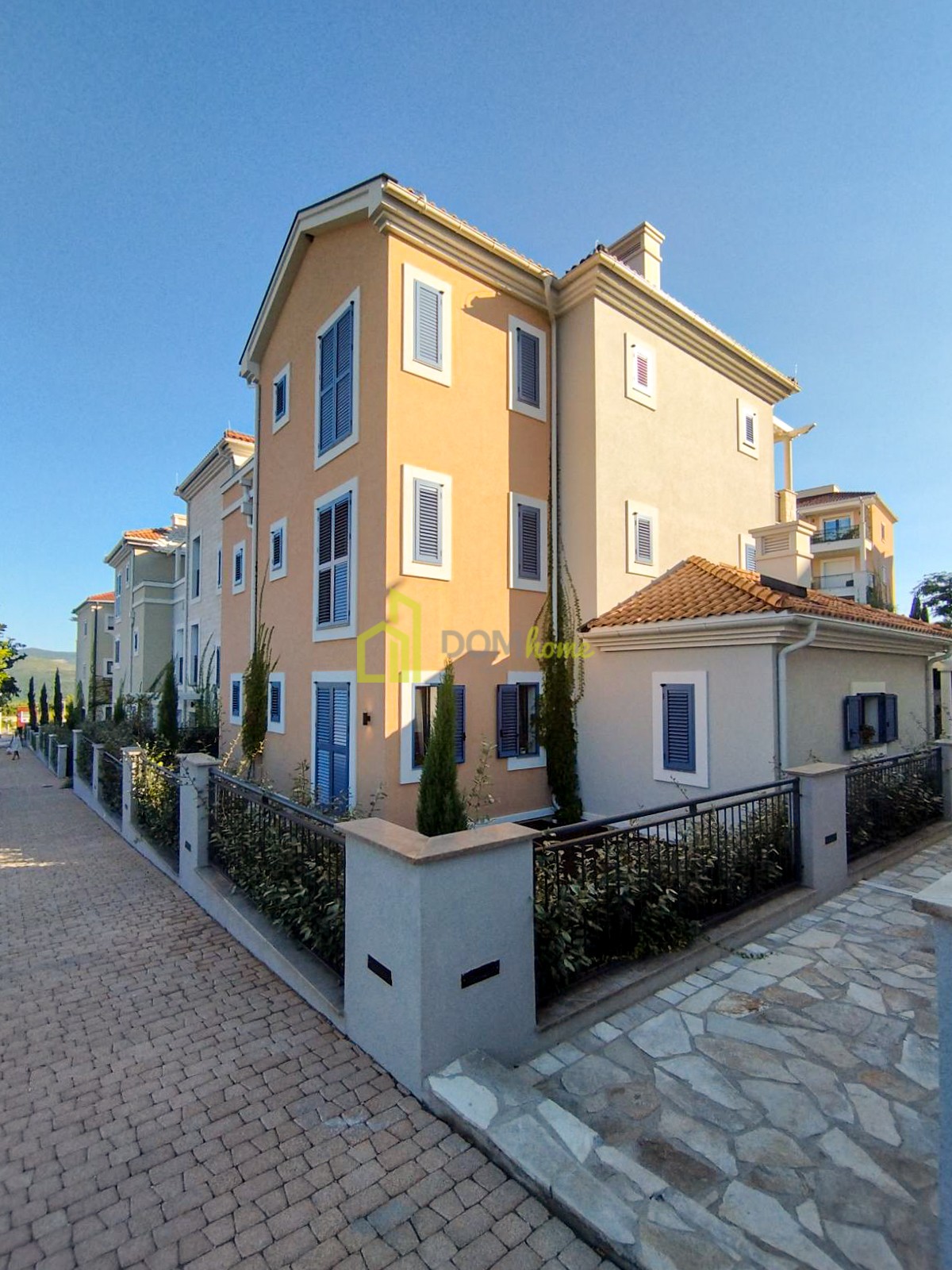 Jednosoban lux stan 57m2, Luštica Bay