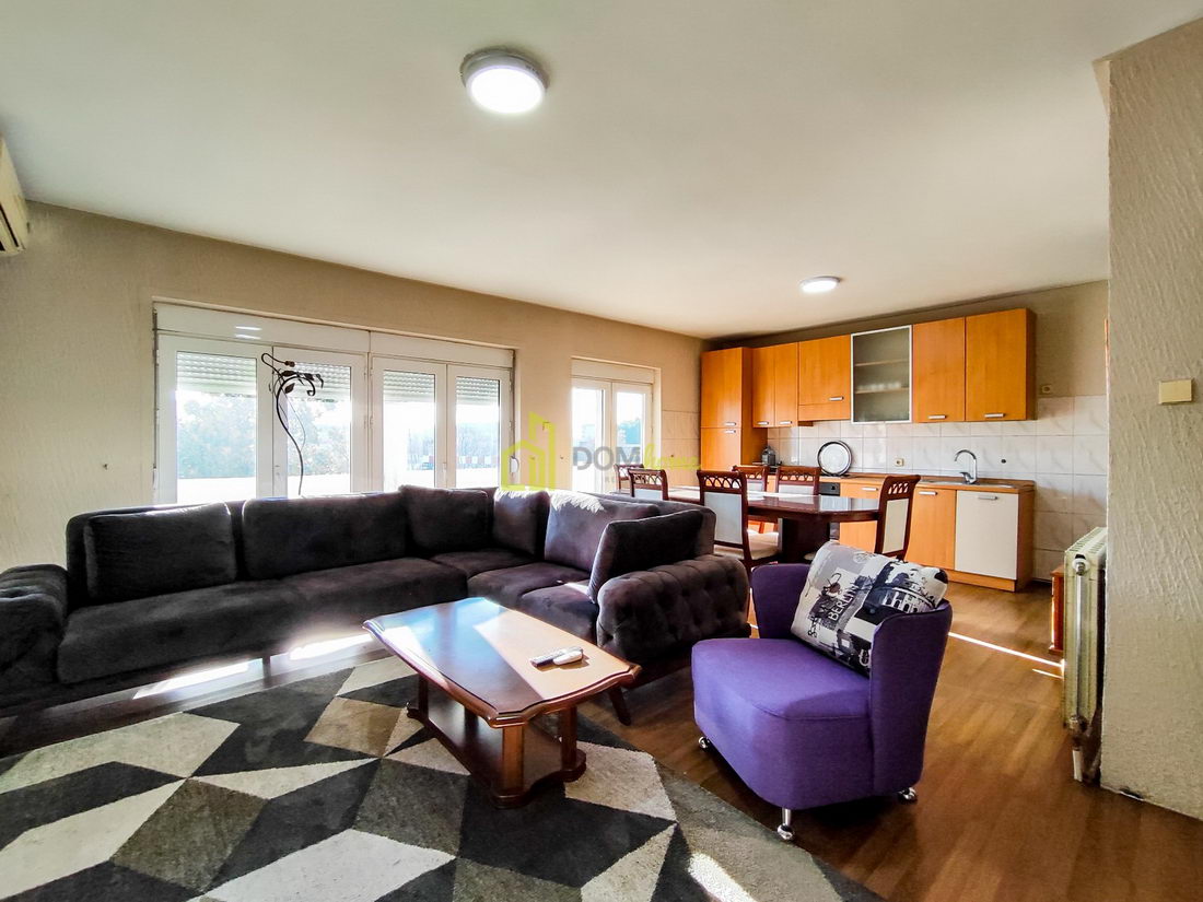 Četvorosoban stan 150m2, kod Krivog mosta