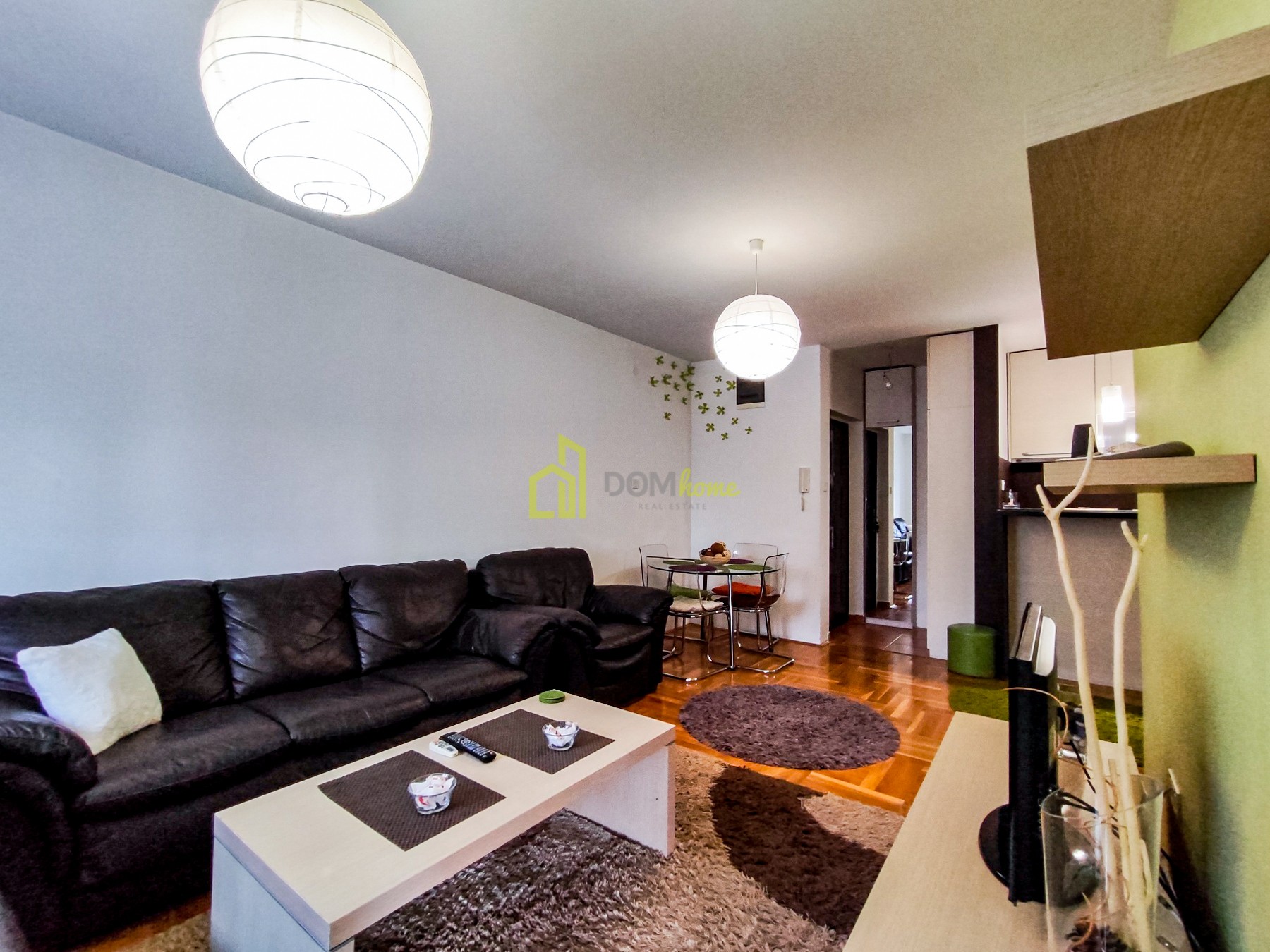 Dvosoban stan 60m2, iza Delte