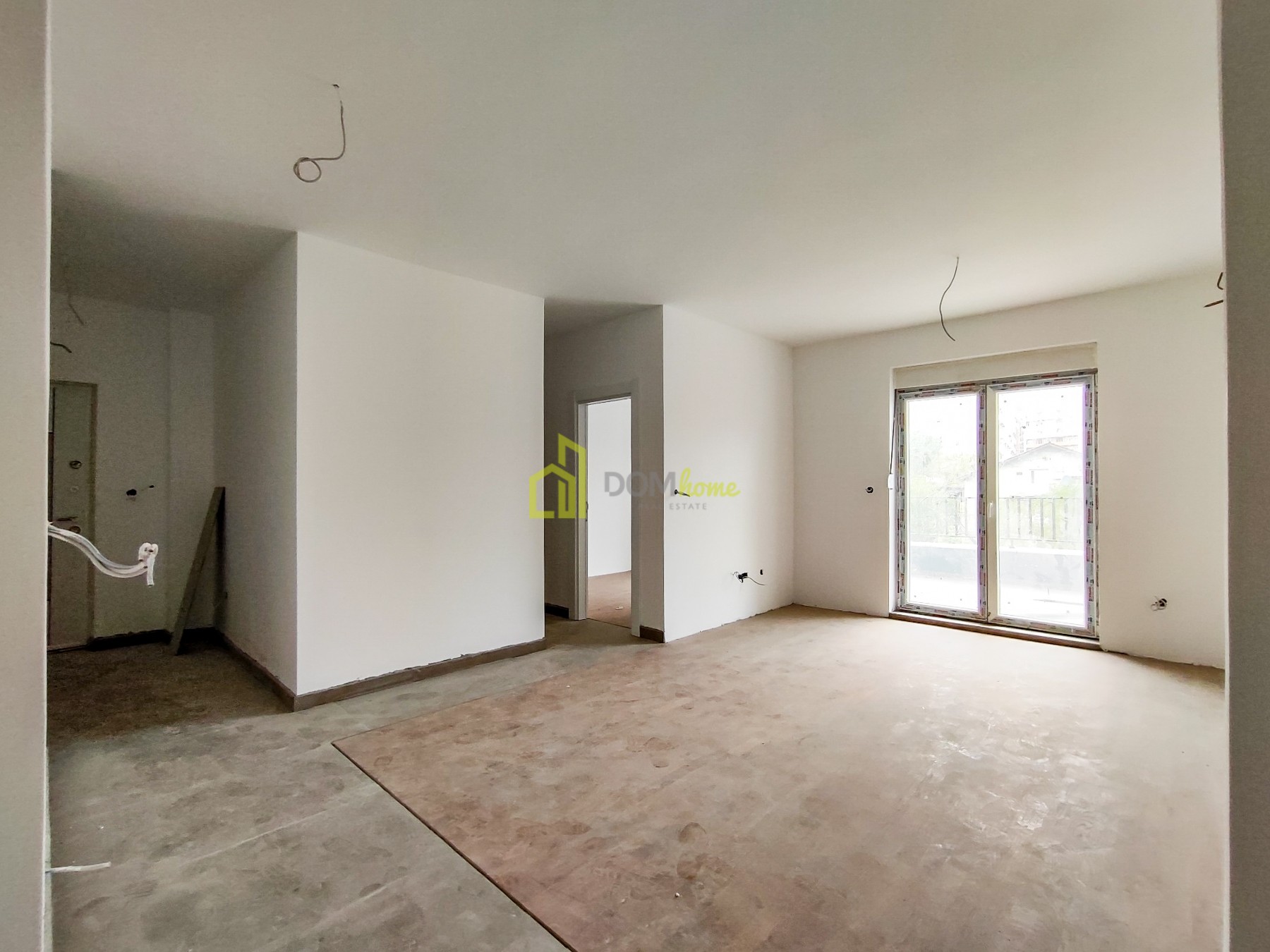 Однокомнатная квартира 54м2, возле детской больницы.