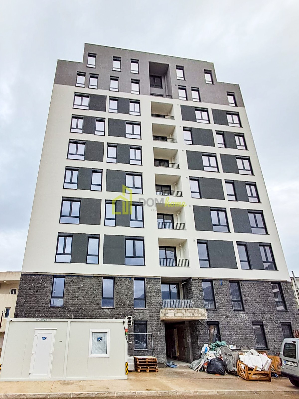 Trosoban stan 73m2, Bar