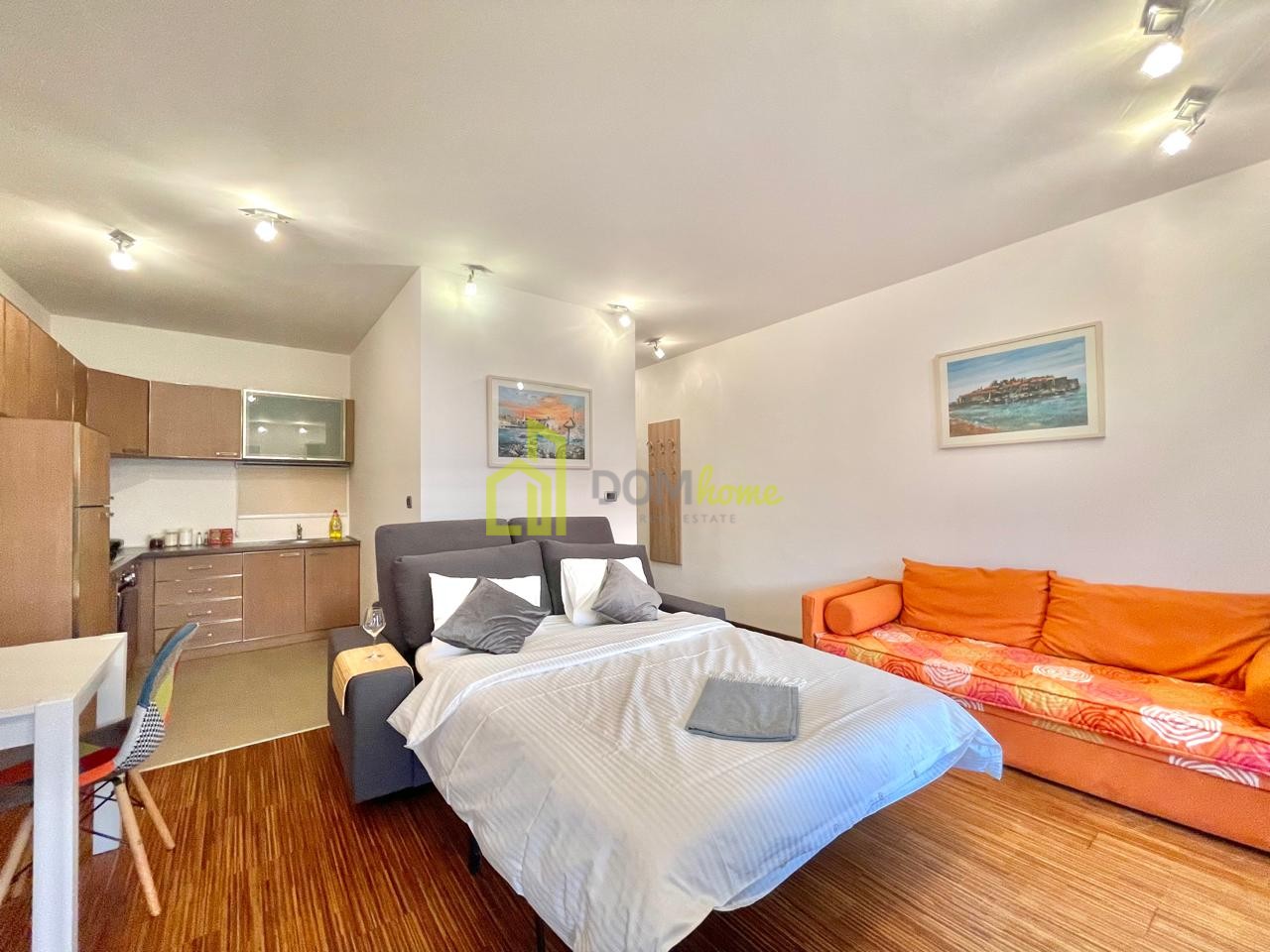 Studio apartman 36m², Pržno - Prodaja, Namješten, Pogled na more, Garaža