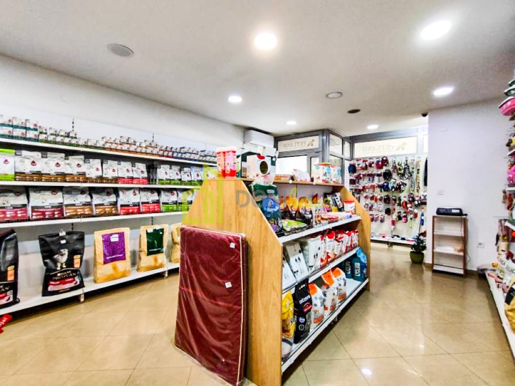 Ofis alanı 46m², Preko Morače - Satılık, Düzenli, Klimalı, Alarm, Güvenlik kamerası