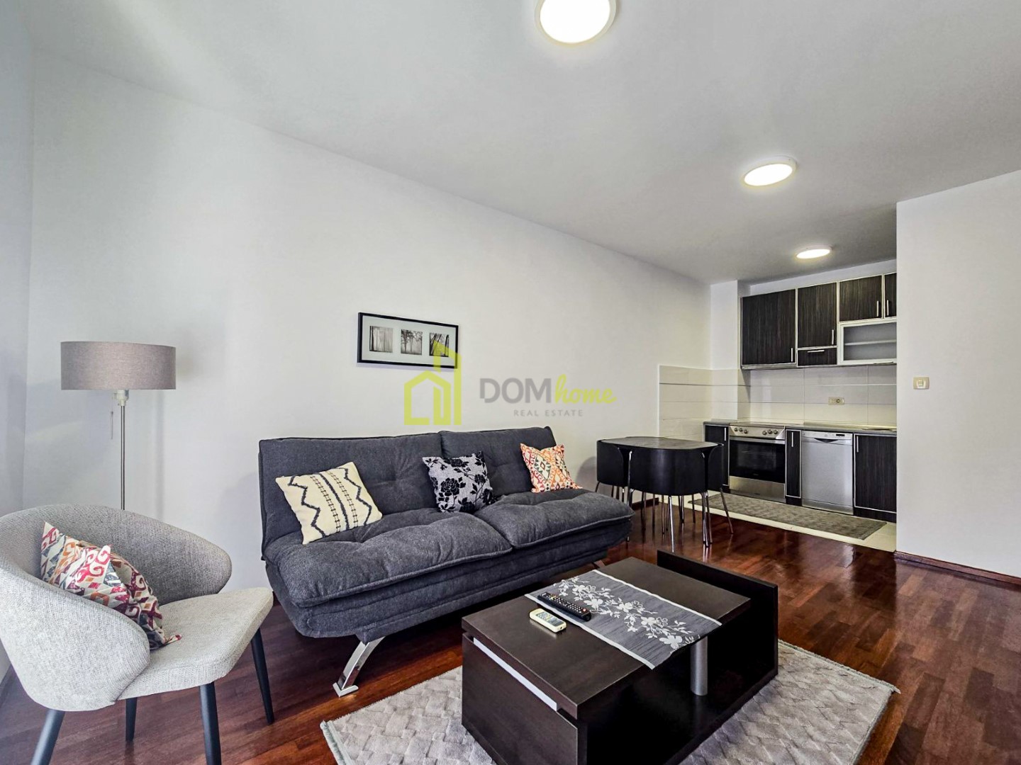 One-room apartment 40m², Stari Aerodrom - Rent, Furnished, Air-conditioned