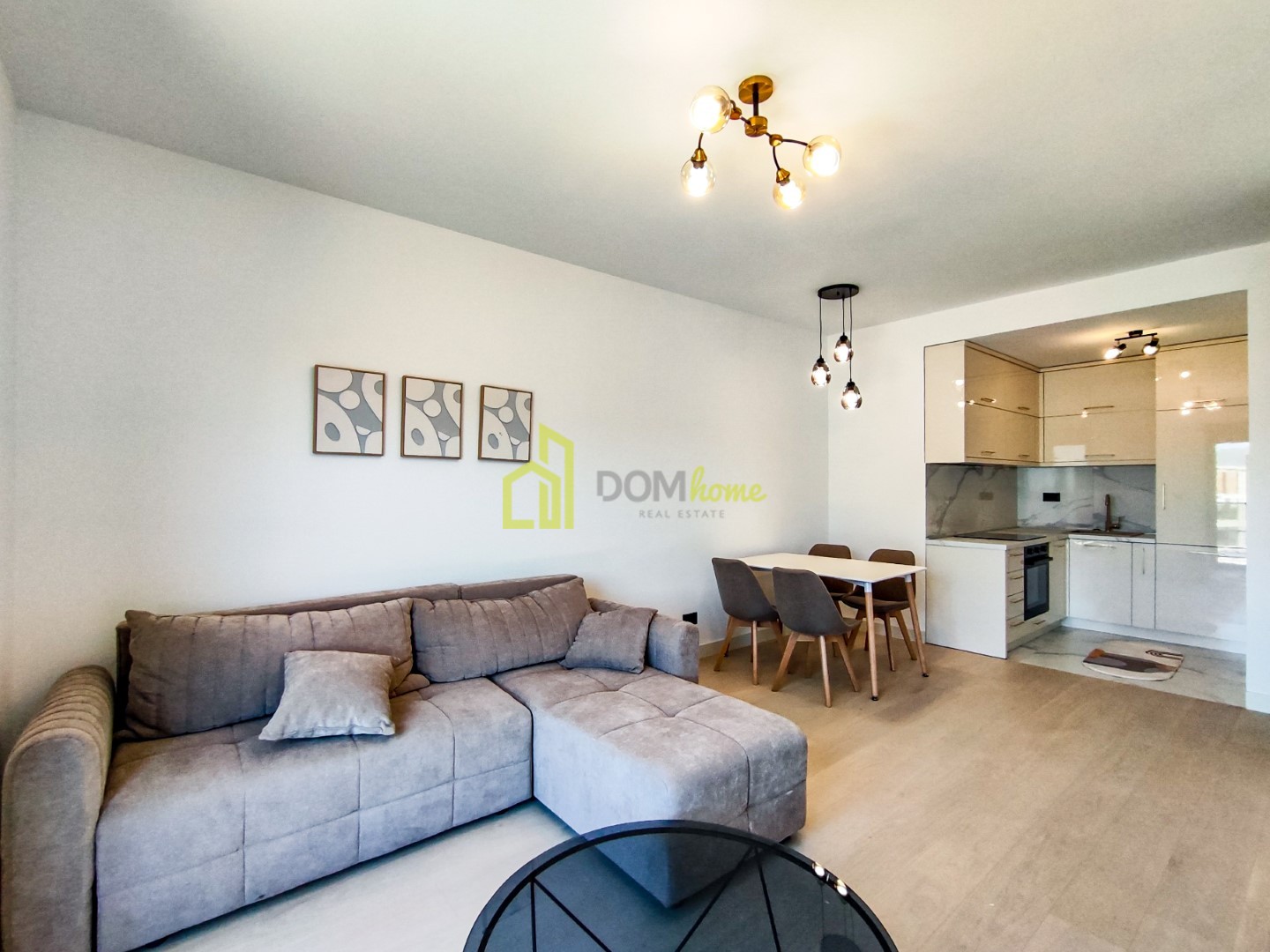 Jednosoban stan 50m², Kod dječije bolnice - Izdavanje, Namješten, Klimatizovan