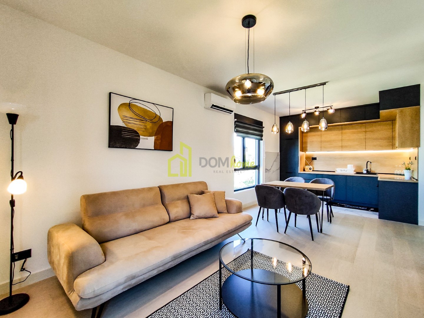 Jednosoban stan 53m², Kod dječije bolnice - Izdavanje, Namješten, Klimatizovan