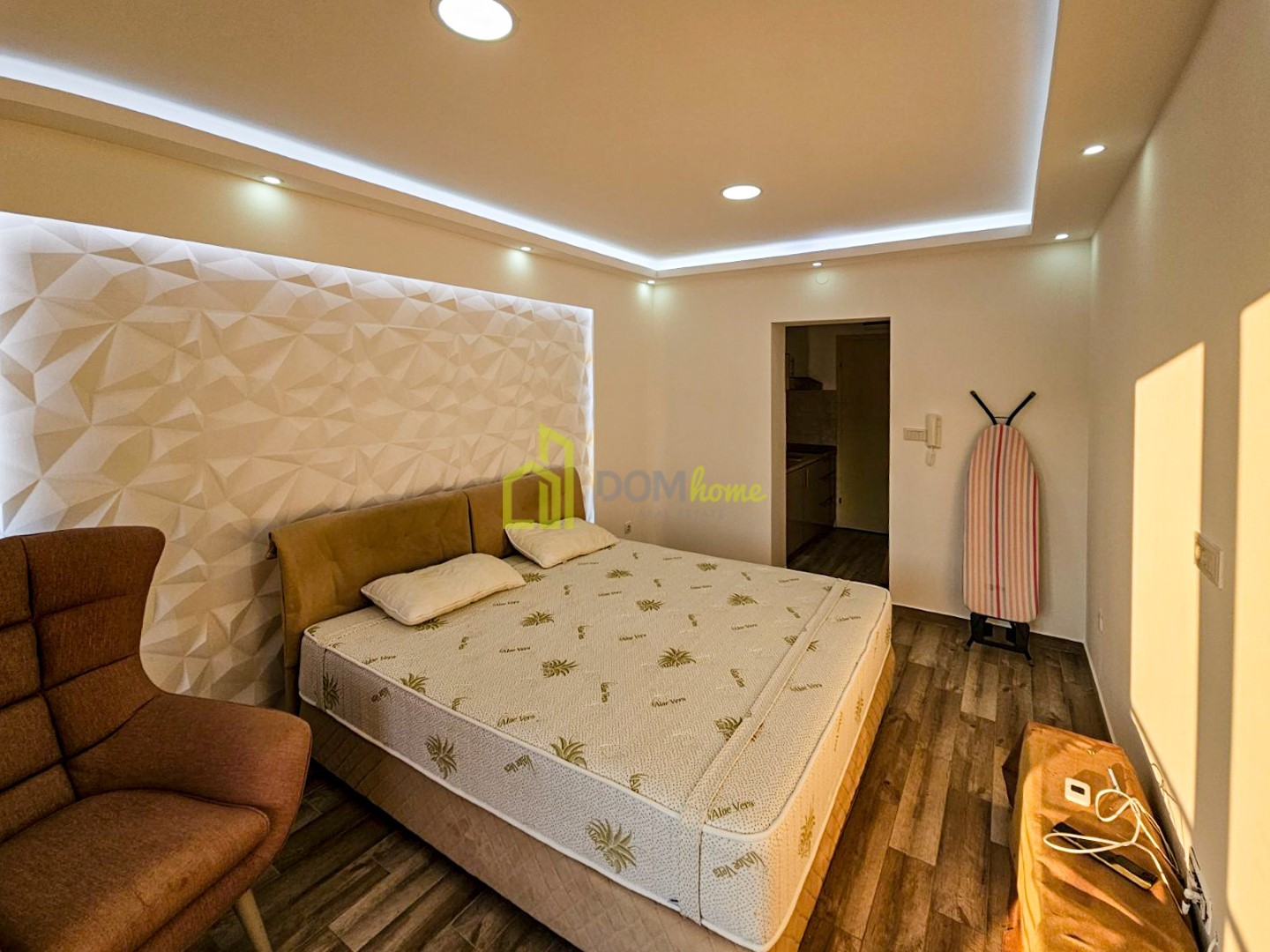 Garsonjera 27m², Topla - Izdavanje, Namještena, Klimatizovana