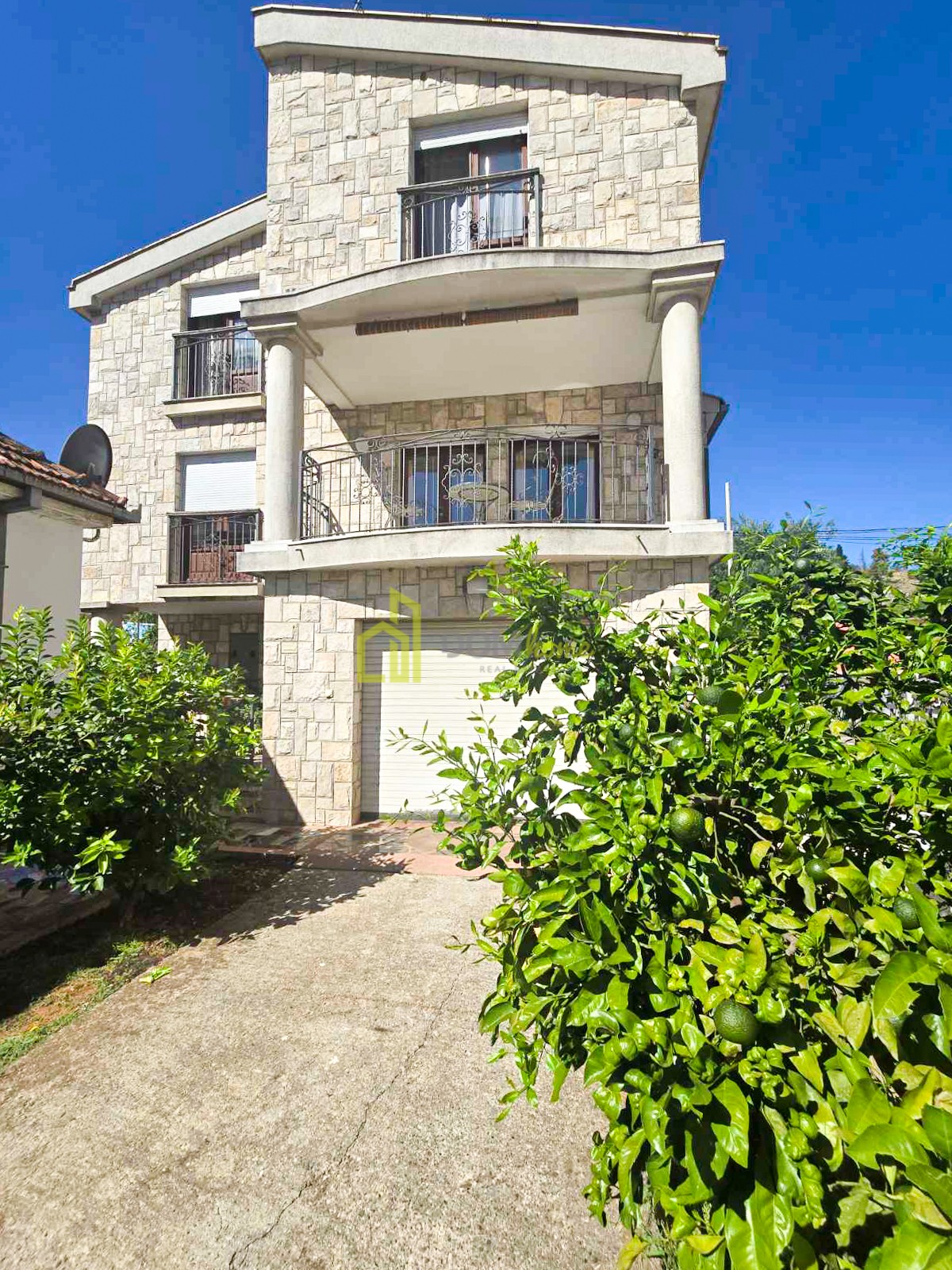 Kuća 270m2, Masline, Namještena, Parking