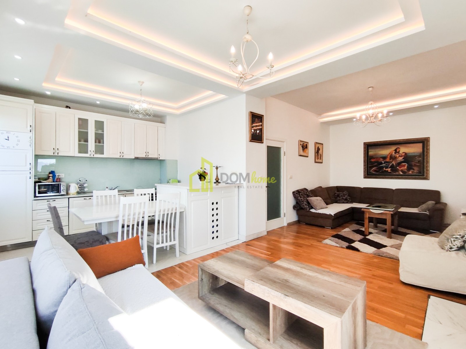 Dvosoban stan 89m2, Centar-Podgorica, Namješten