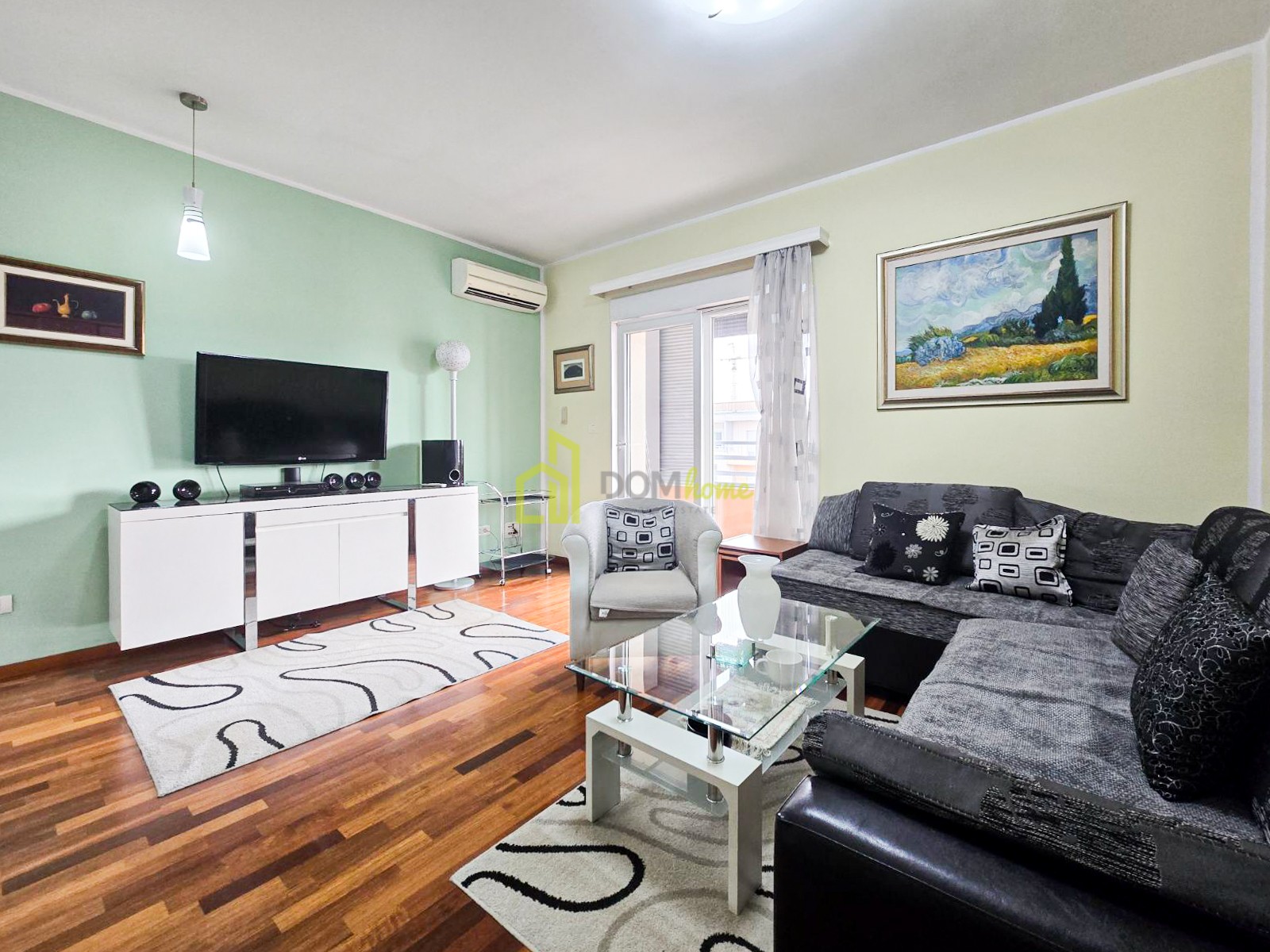 Dvosoban stan 75m2, City kvart, Namješten, Garažno mjesto