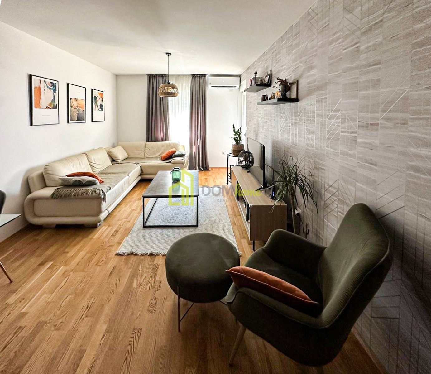 Dvosoban stan 70m2, Polunamješten, privatni parking, Stari Aerodrom 