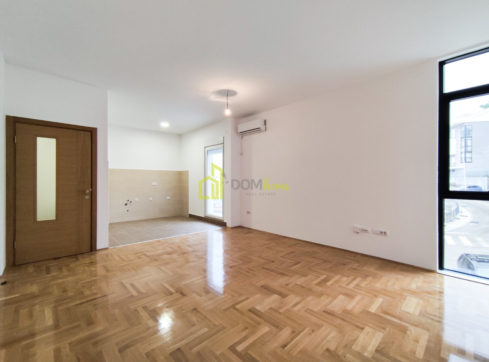 Jednosoban stan 56m2, Tivat