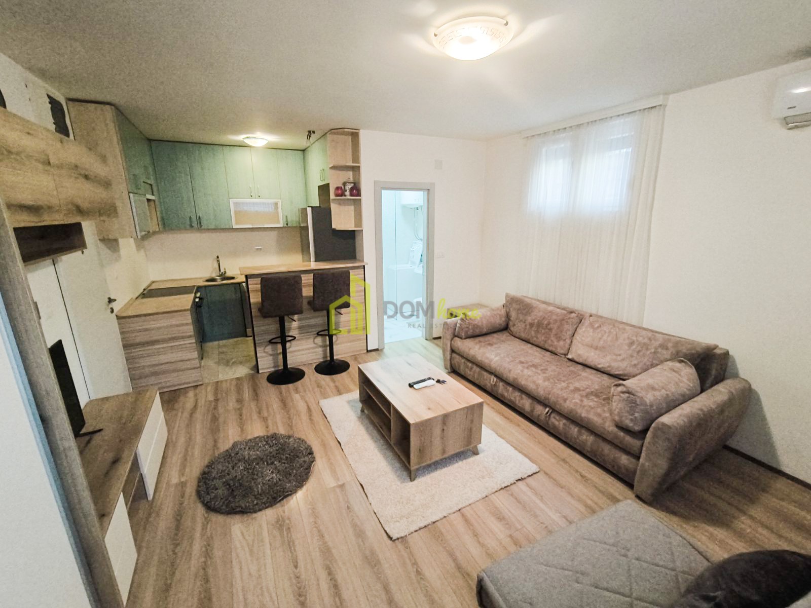 Garsonjera 28m2+12m2 dvorište, Central Point