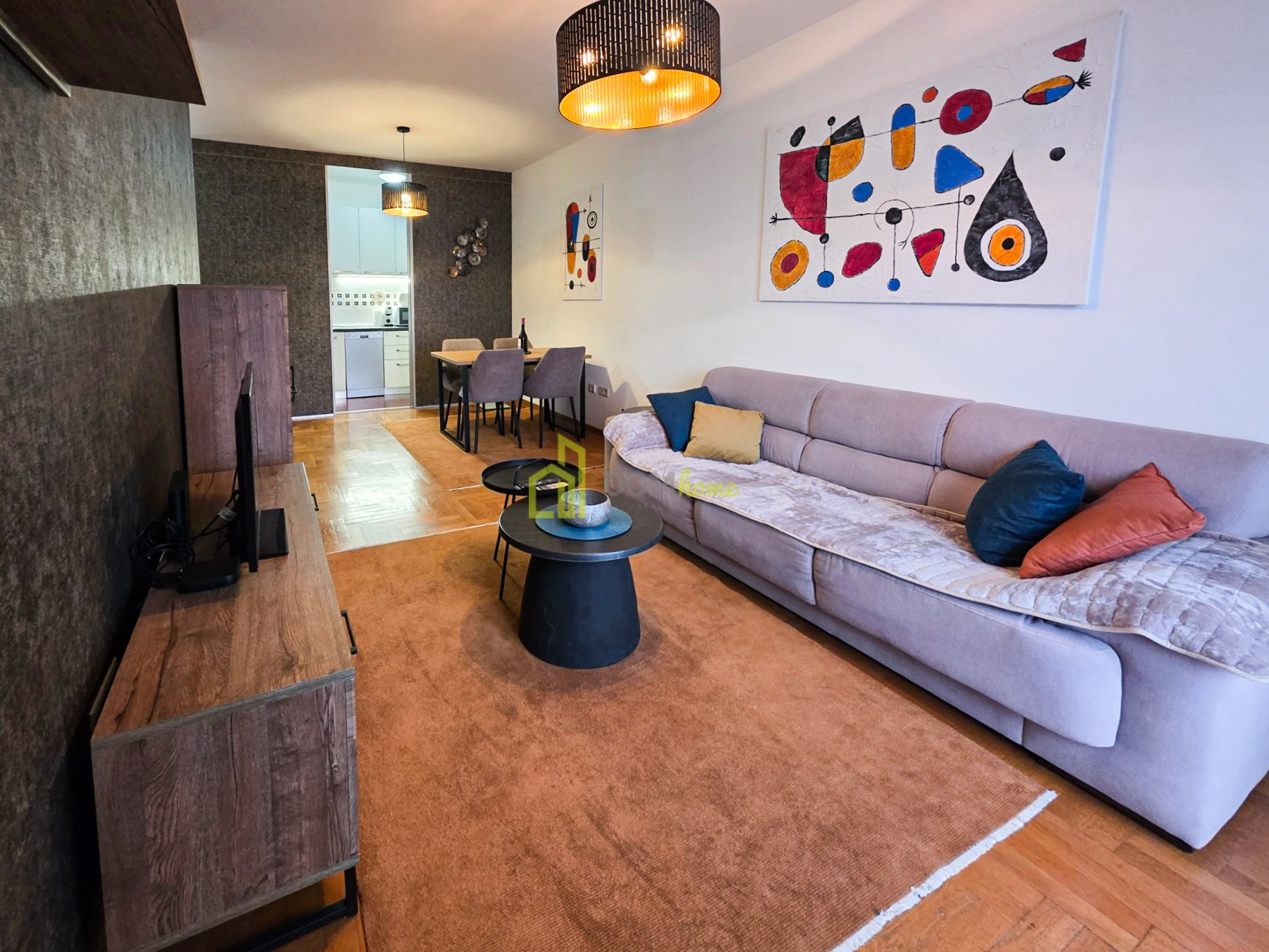 Jednosoban stan 45m2, Maxim zgrada 