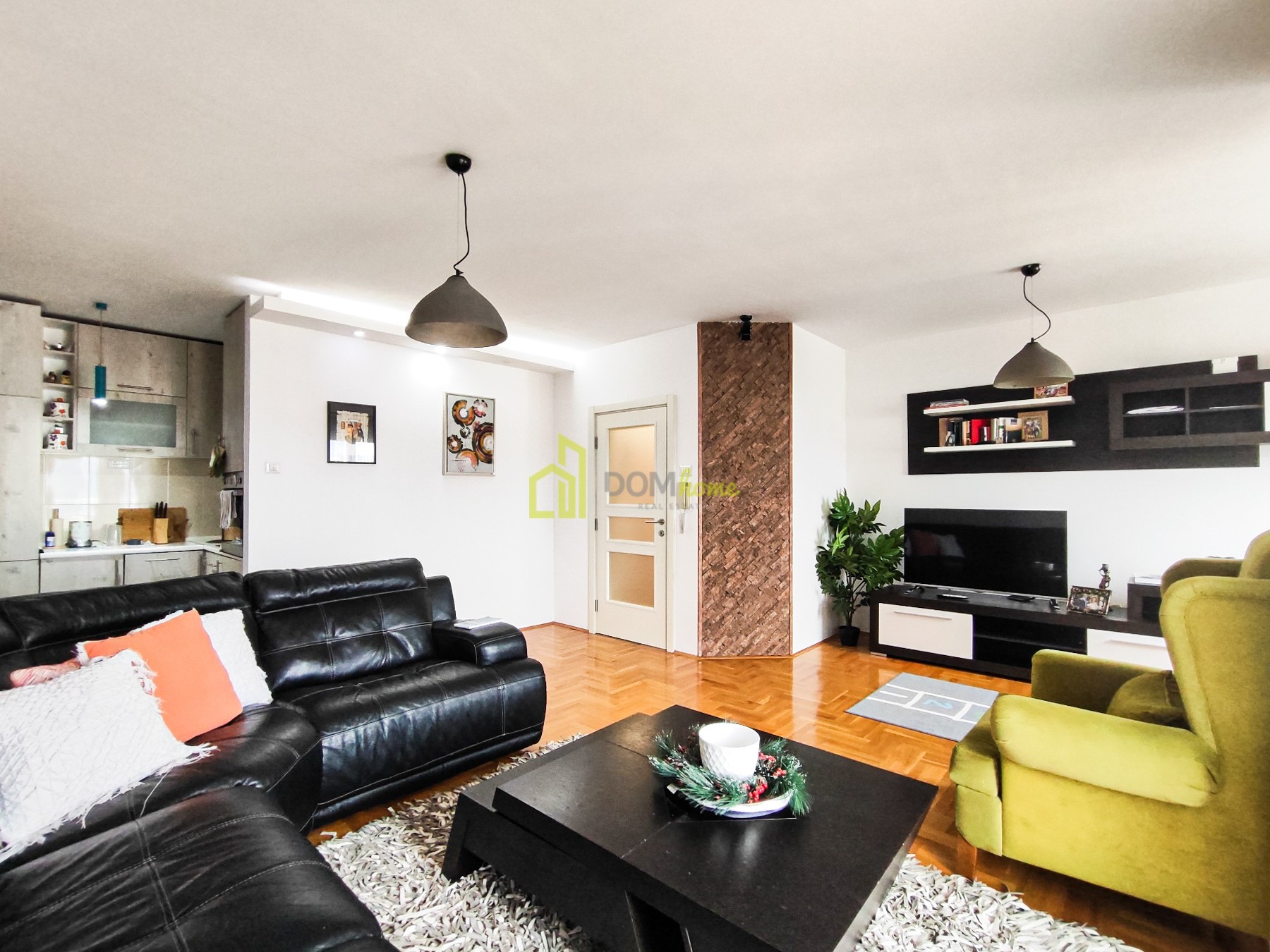 Dvosoban stam 90m2, Zabjelska Vektra