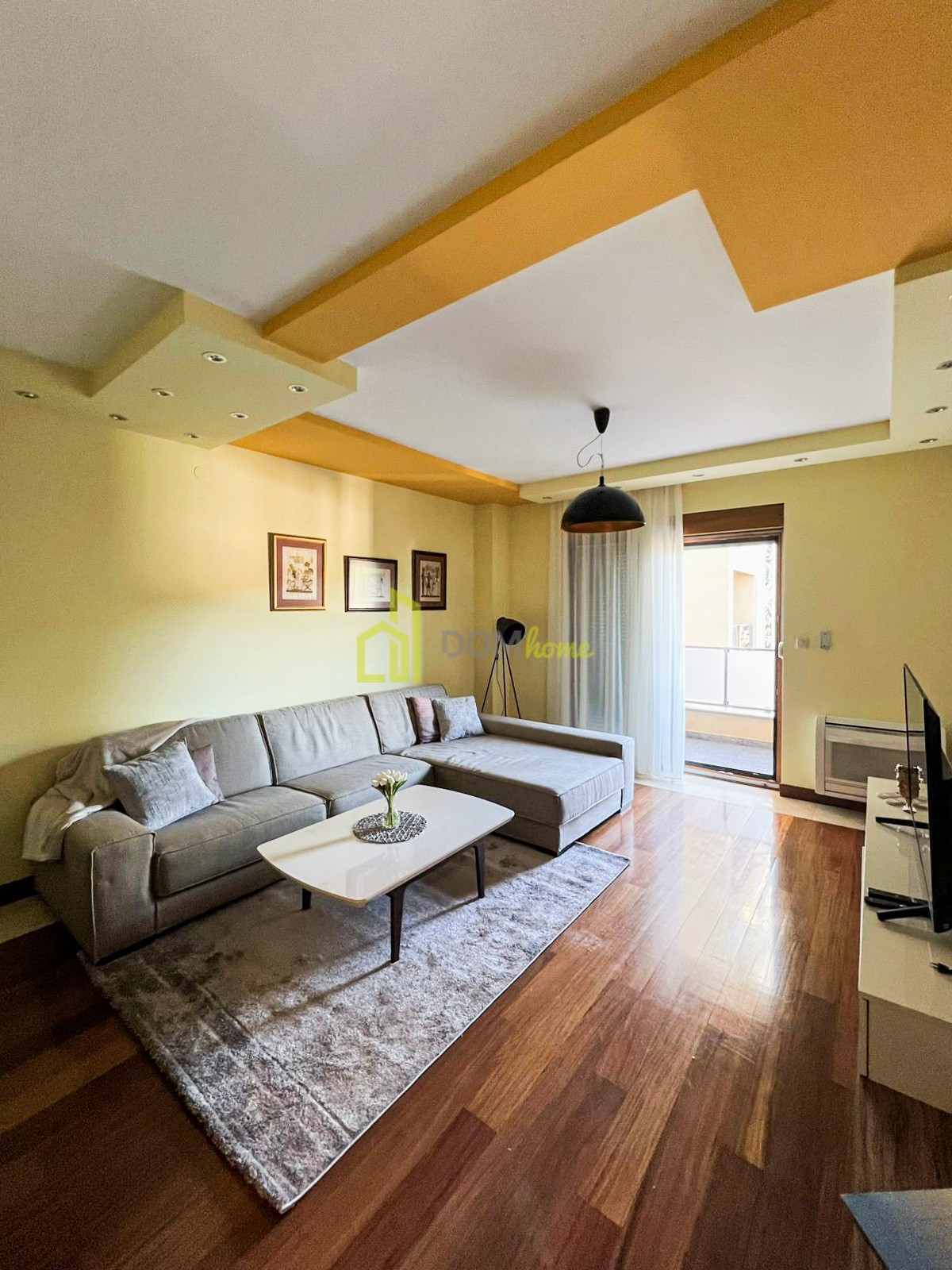 Dvosoban stan 75m2, Centar