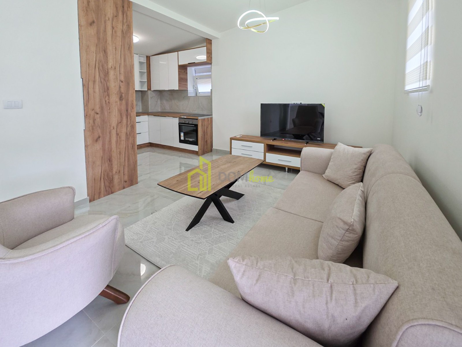 Dvosoban stan 100m2, Malo Brdo