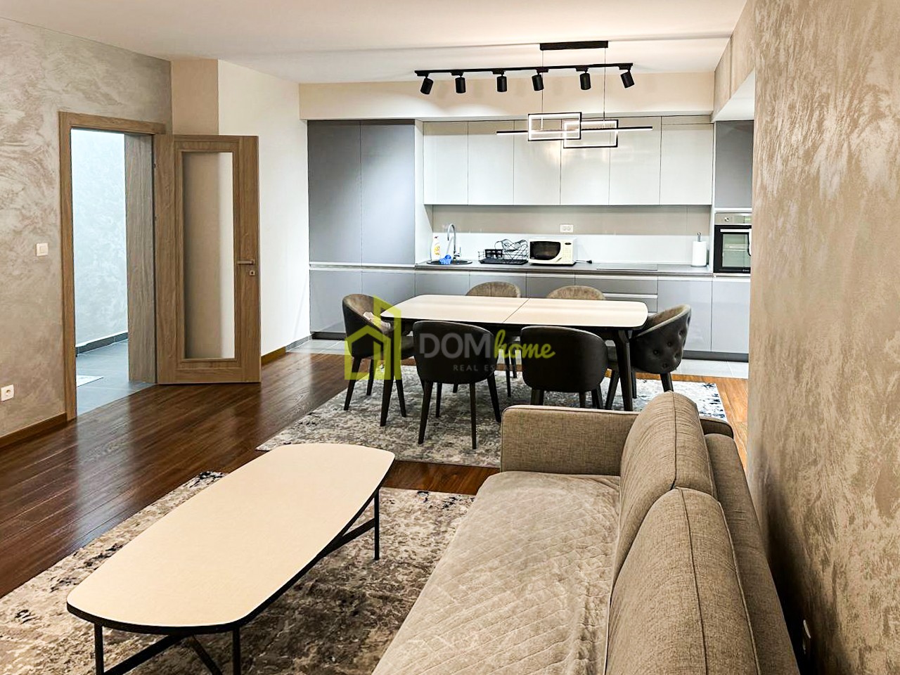 Luksuzan dvosoban stan 86m², Master Kvart - Izdavanje, Namješten, Luksuzan, Klimatizovan, Garaža