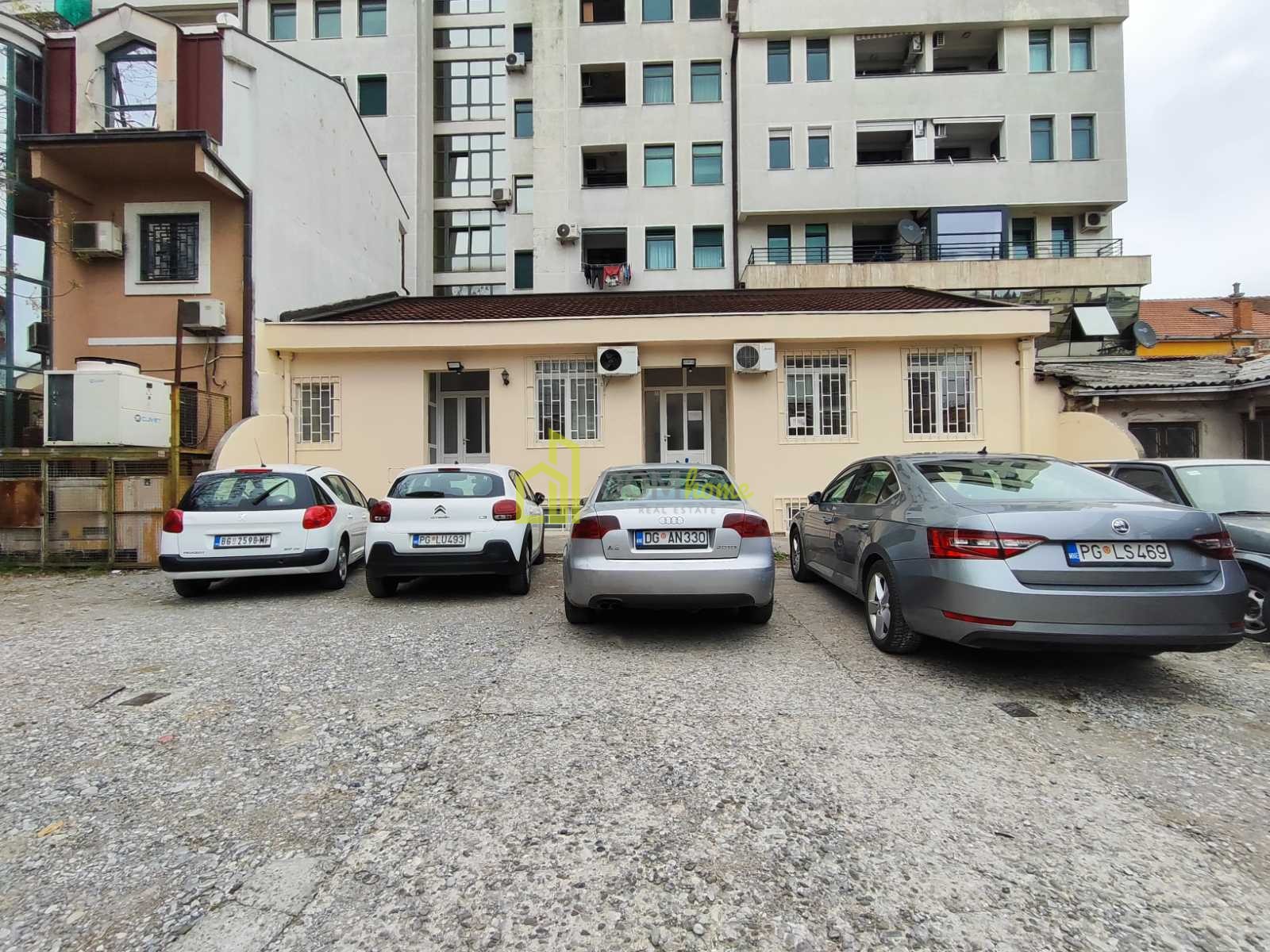 Poslovno-stambeni objekat 143m2, Centar