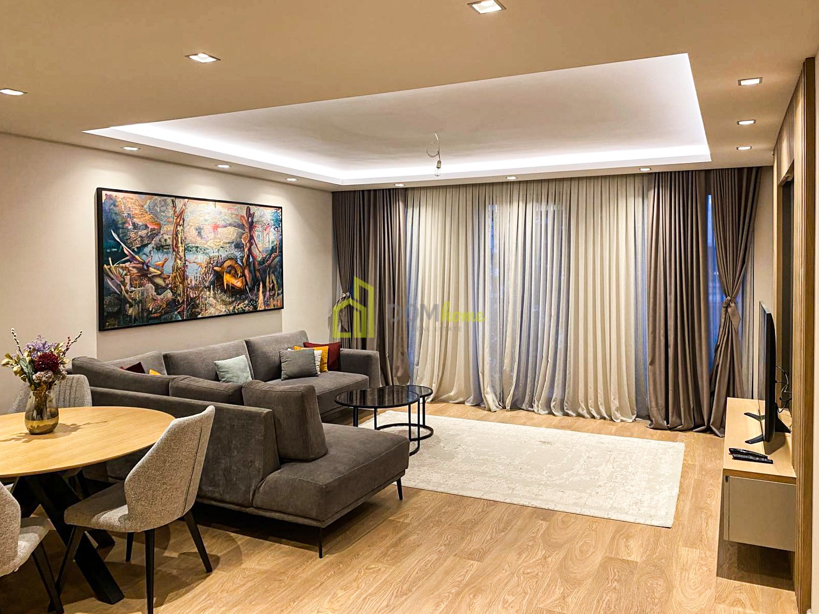 Dvosoban stan 120m2, Centar