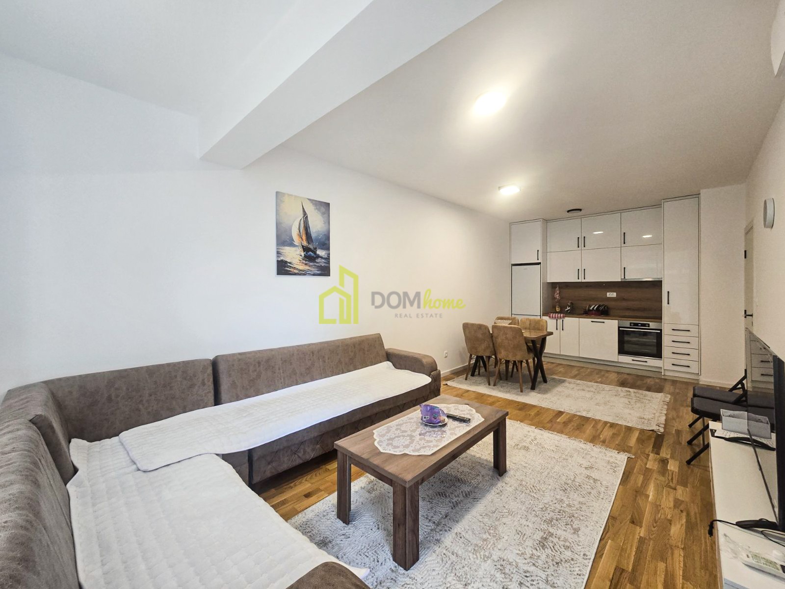 Dvosoban stan 65m2, Stari Aerodrom