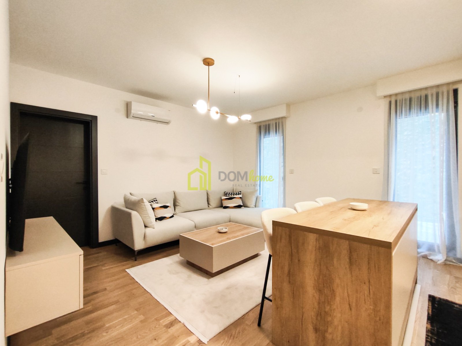 Jendosoban stan 50m2 + terasa 30m2, Gorica C