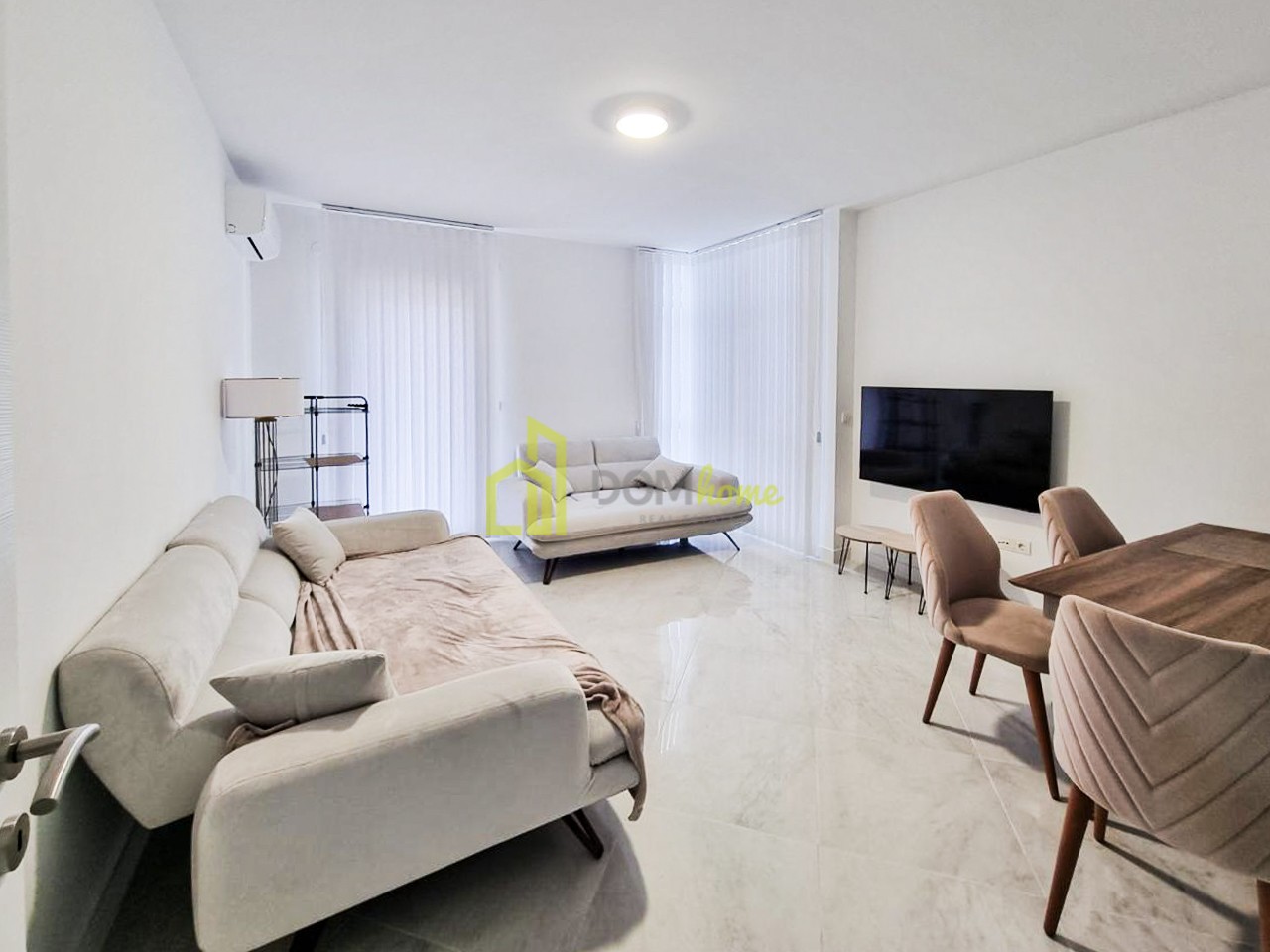 Trosoban stan 95m2, Budva