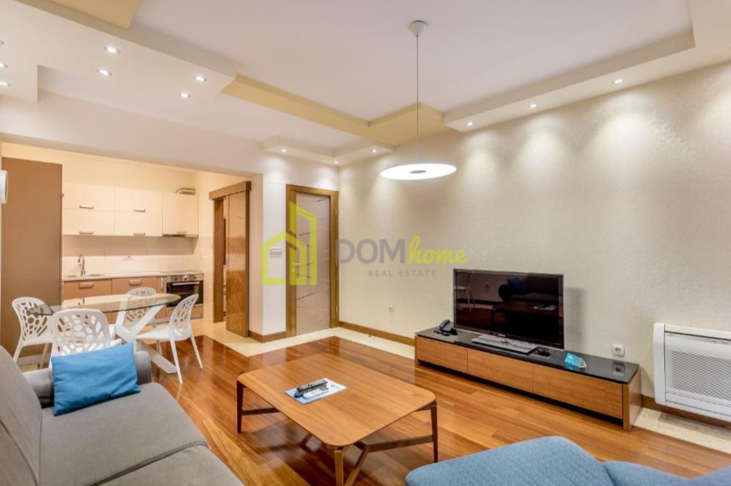Jednosoban stan 54m2, Centar