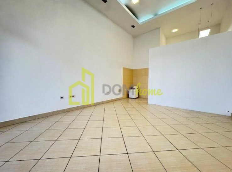 25 m² Ticari Alan, Stari Aerodrom