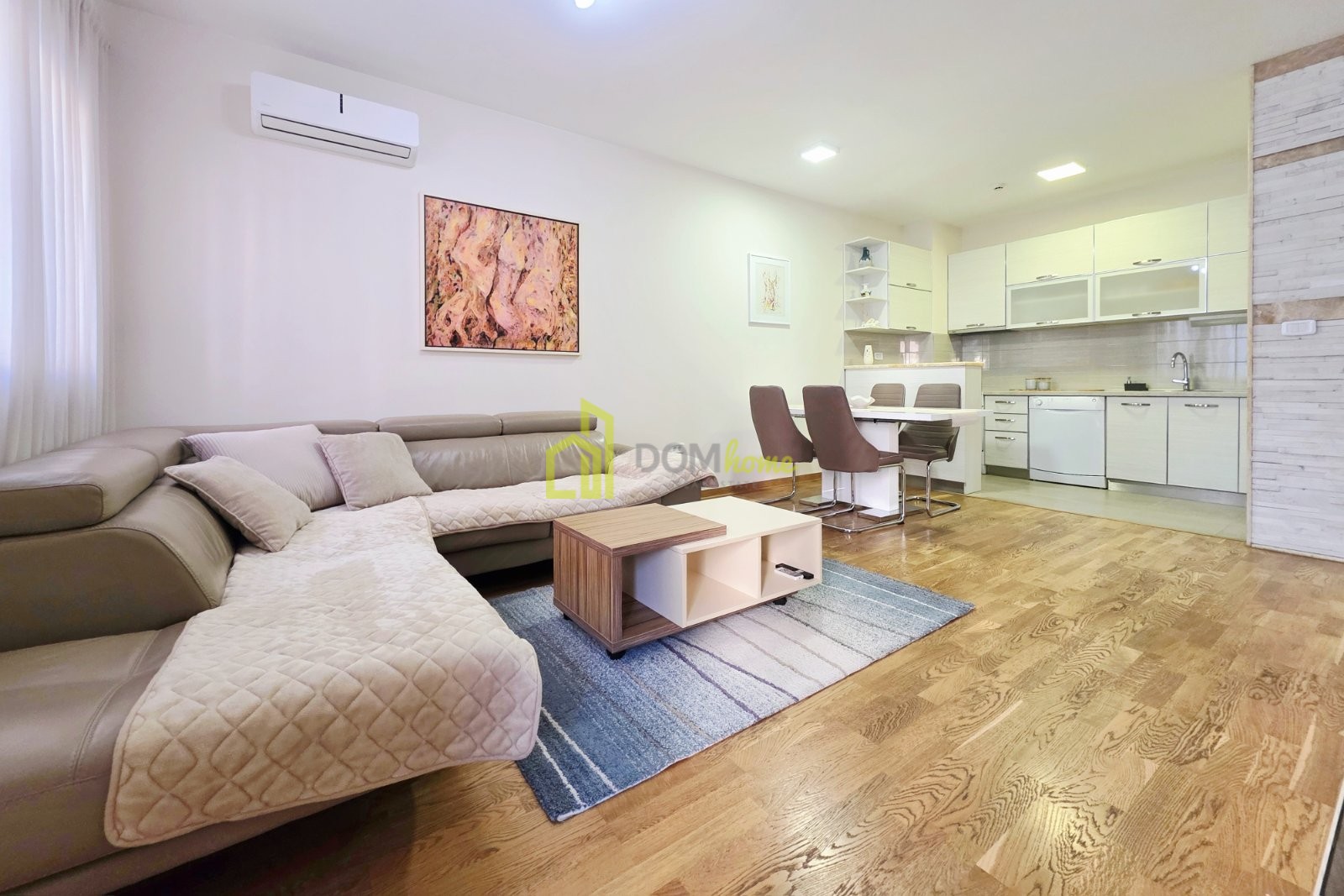 Dvosoban stan 65m2, City kvart